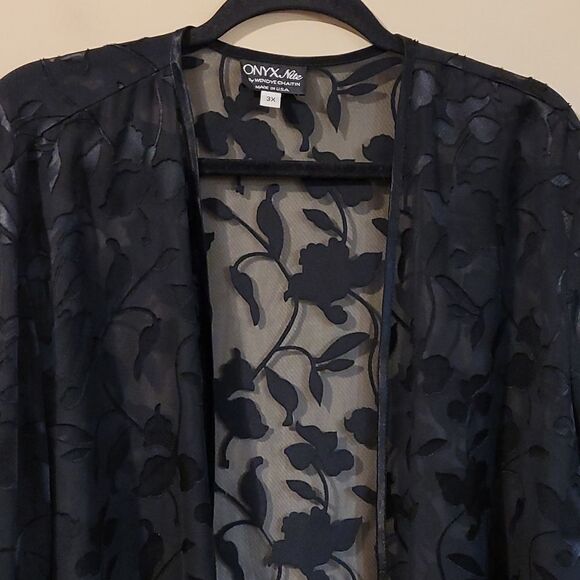 Adorable black sheer with flowers to kikimo 3X - Picture 3 of 5